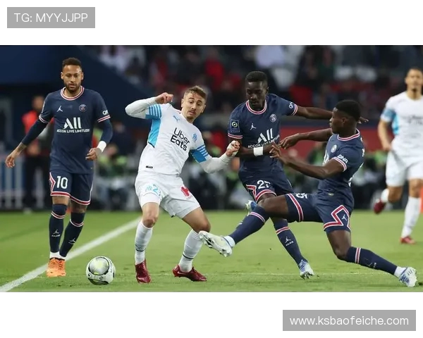 2020年曼联与巴黎圣日耳曼激战回顾：一场足球盛宴的精彩瞬间与战术较量