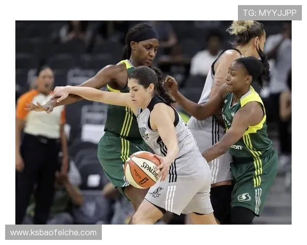 西雅图风暴与银星的巅峰对决展现女子篮球的魅力与激情