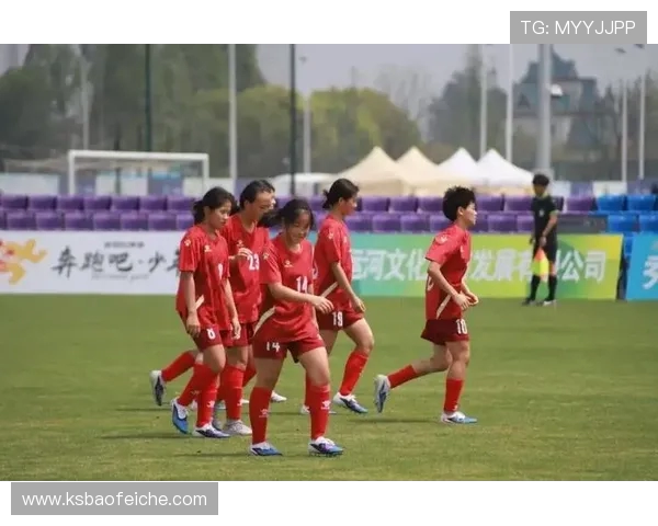 杭州足球队状态飙升荣登排行榜第二名引发关注与期待